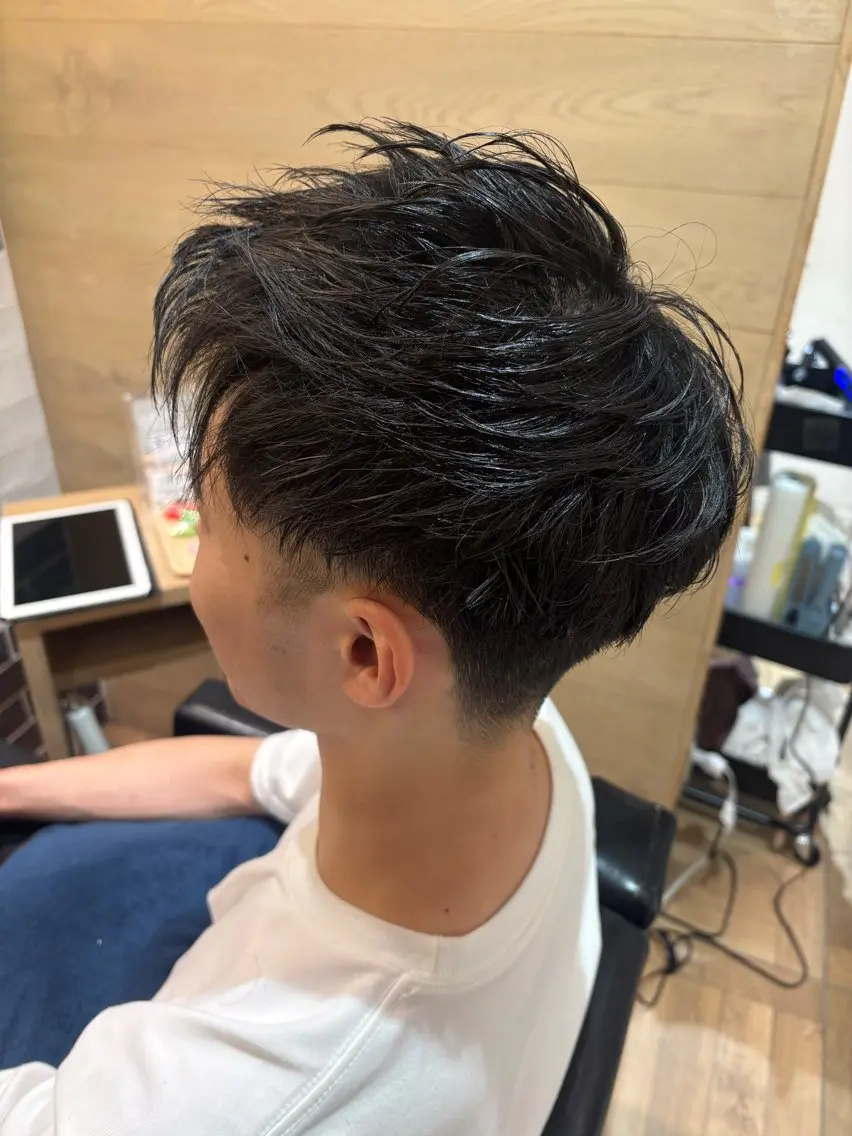 メンズカット&マイクロバブルシャンプー&眉カットの写真