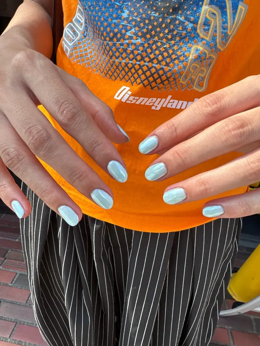 ネイル オーロラネイル ハンドネイル 三隅 梨音のネイルデザイン