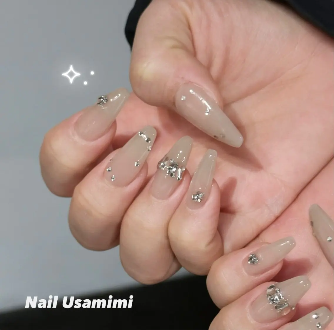 ネイル 韓国ネイル ストーンネイル ワンホンネイル ハンドネイル 本町NailUsaM imi MOMOKAのネイルデザイン