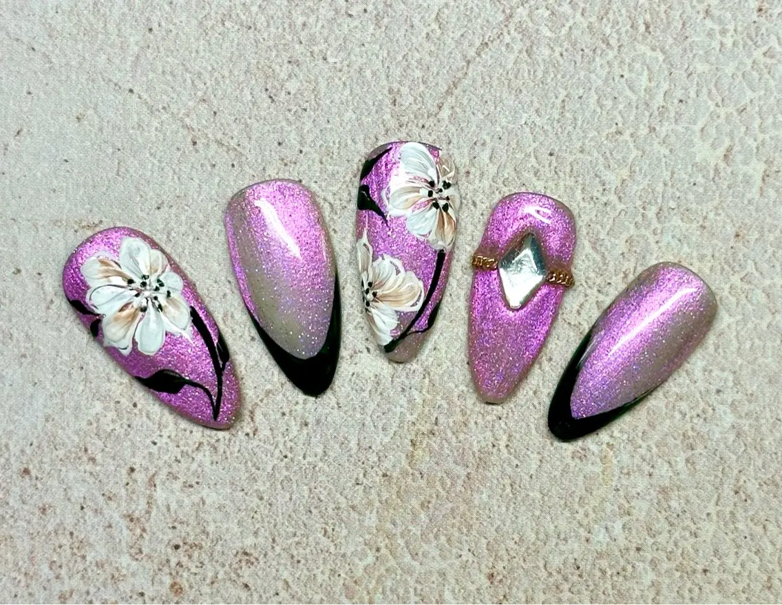 ネイル オーロラネイル フレンチネイル マグネットネイル ニュアンスネイル ワンカラーネイル Mai’s nailのネイルデザイン