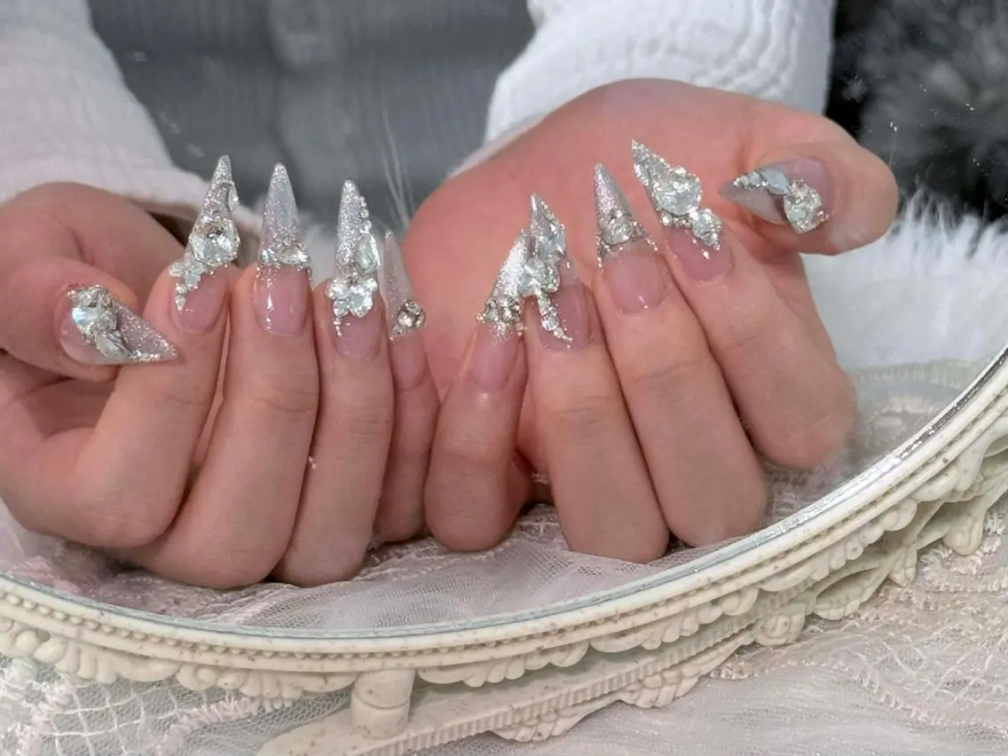 ネイル オーロラネイル 長さ出し フットネイル フレンチネイル ジェルネイル アンアンBelle Nail 池袋のネイルデザイン