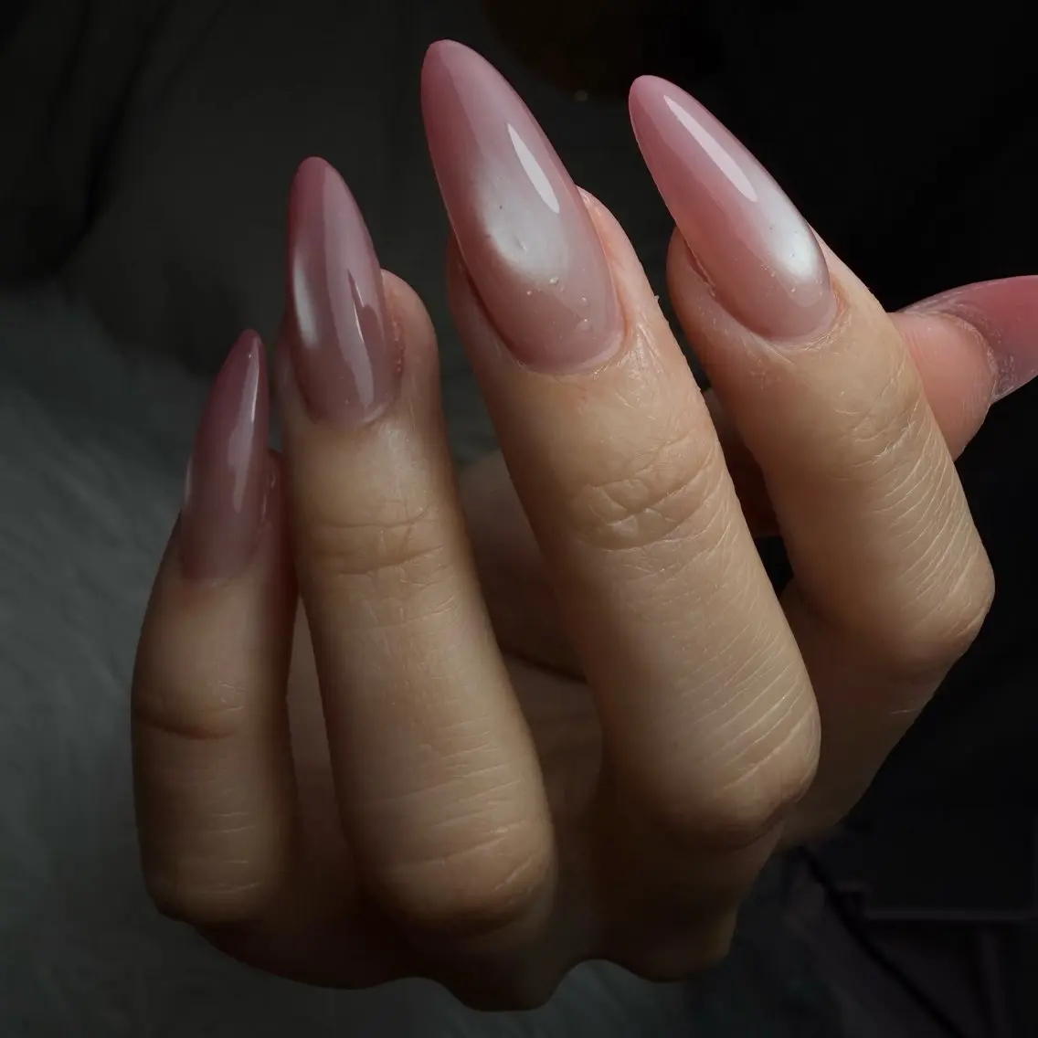 ネイル チークネイル フレンチネイル キラキラネイル 韓国ネイル マグネットネイル ハンドネイル Chibi h.babynailのネイルデザイン