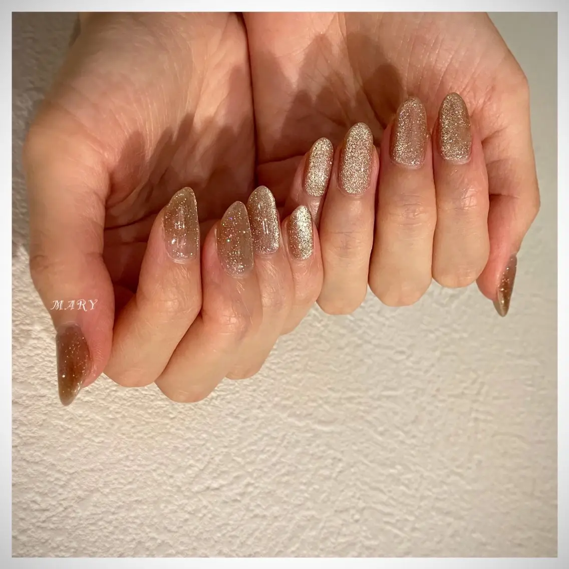 ネイル キラキラネイル マグネットネイル ニュアンスネイル ワンカラーネイル Mary nail .narumiのネイルデザイン