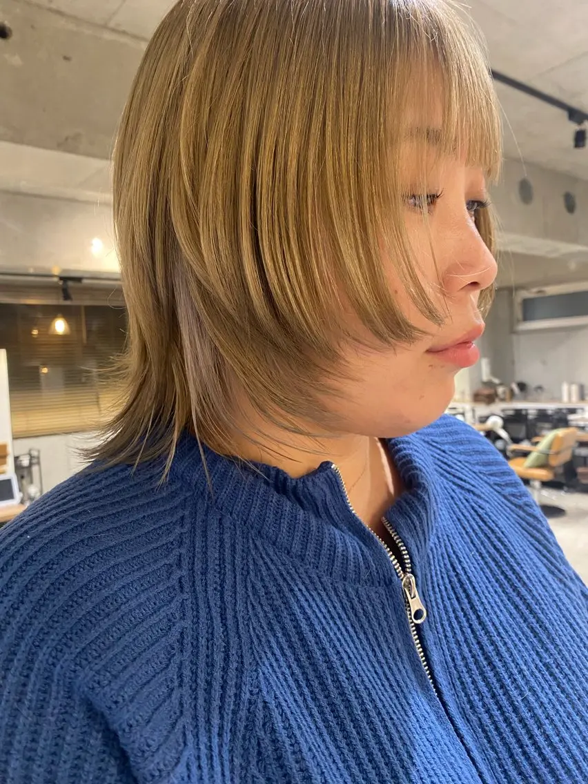ミディアム 顔周りカット レイヤーカット ウルフカット ウルフレイヤー 海外風レイヤー🥥 NANAのヘアスタイル