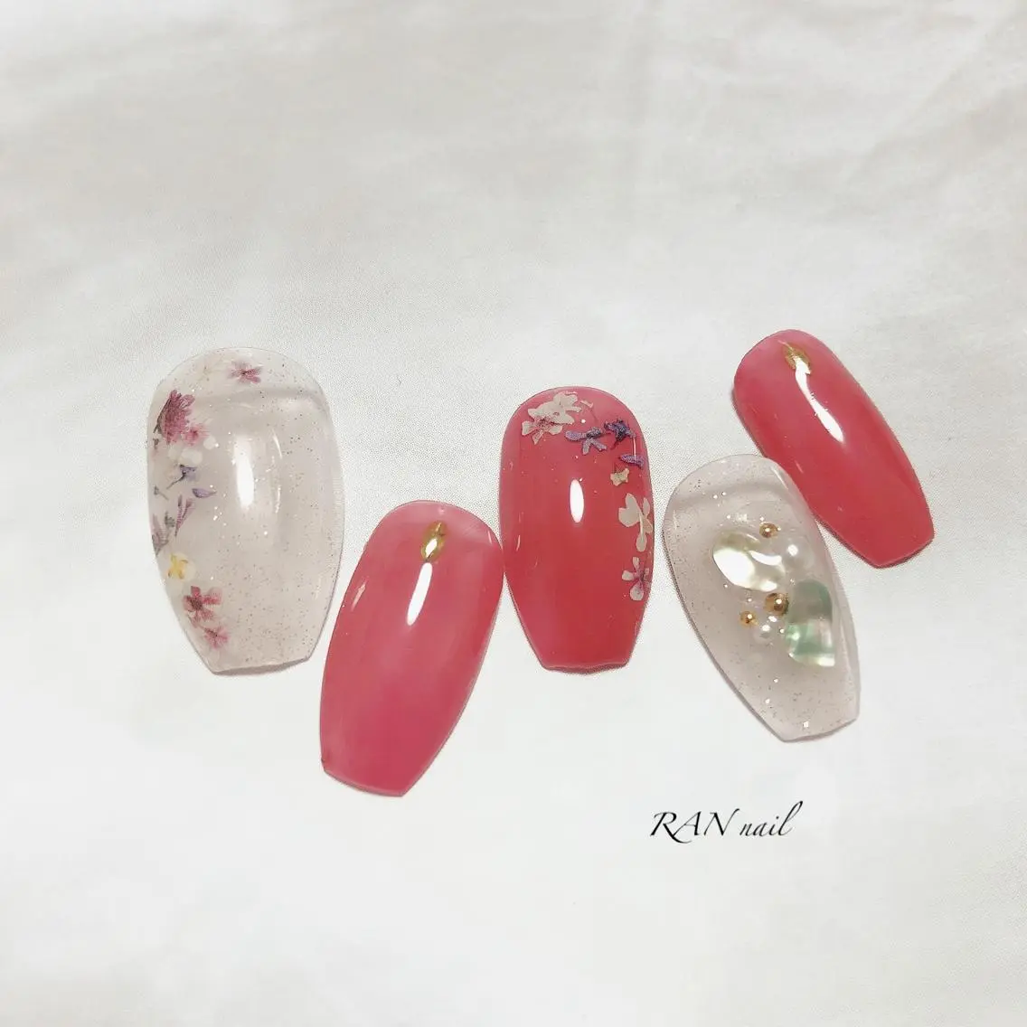 ネイル フラワーネイル フットネイル オフィスネイル 春ネイル 冬ネイル ハンドネイル フットネイル RAN nailのネイルデザイン