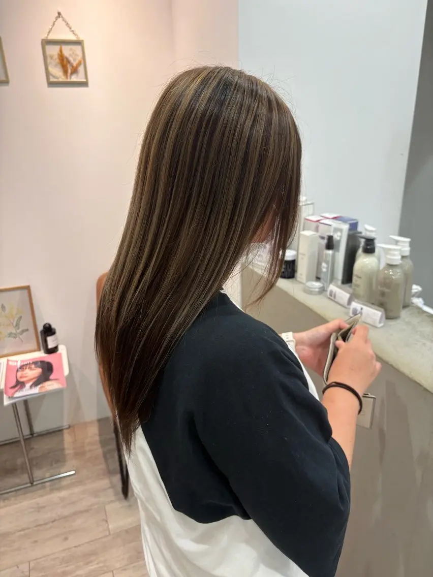 ロング カラー 渡辺 樹花のヘアスタイル
