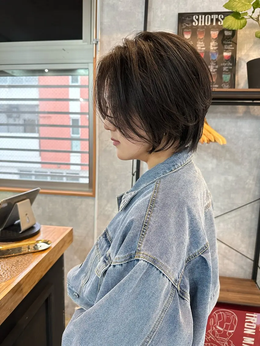 ショート 切りっぱなしボブ ショートボブ ハンサムショート 丸みショート ボブ モテ髪/ボブ/ショー ト/アダチフウトのヘアスタイル