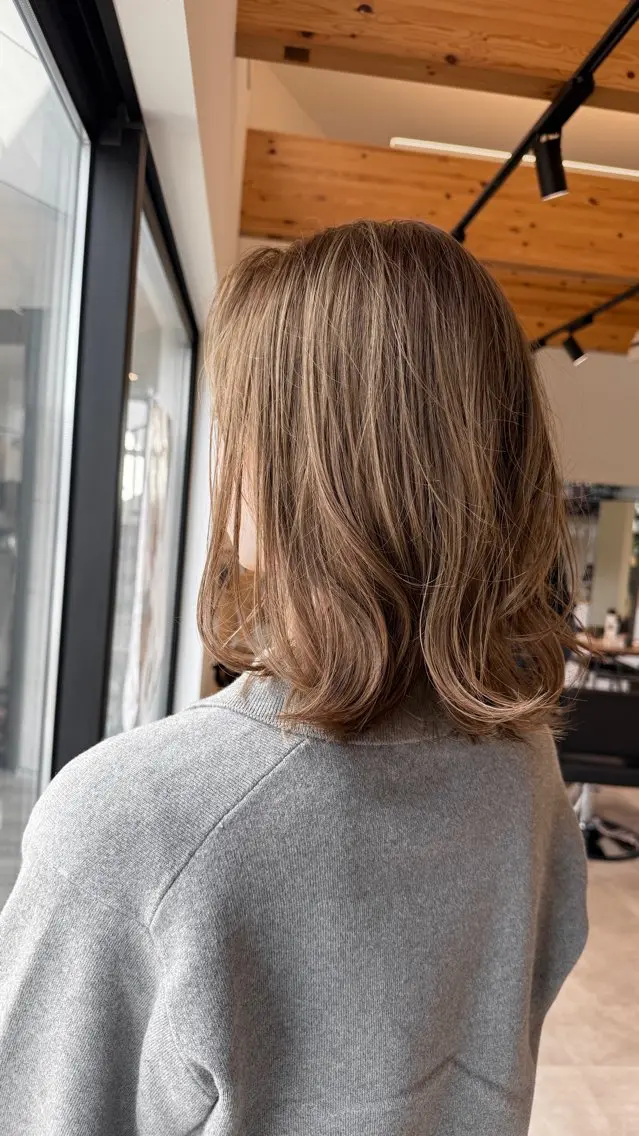 ミディアム HANA by RIZのヘアスタイル