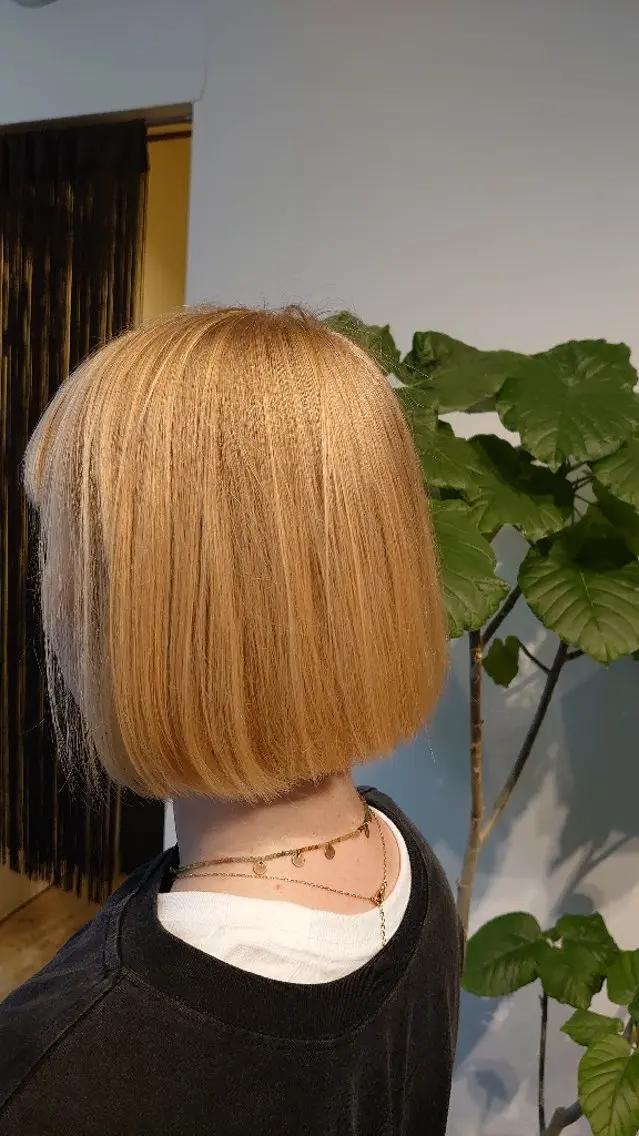 ミディアム ボブ アイハラ クニタカのヘアスタイル