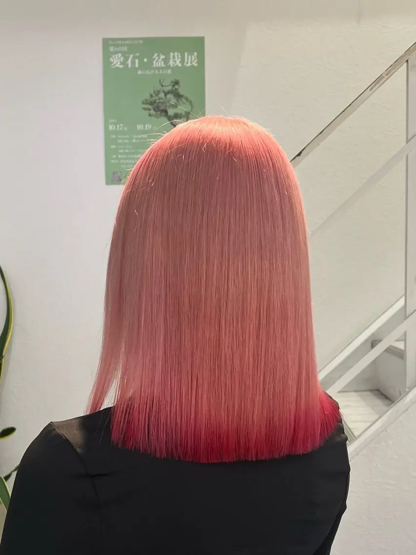 ミディアム カット ヘアカラー TIDEHAIR YUKINAのヘアスタイル