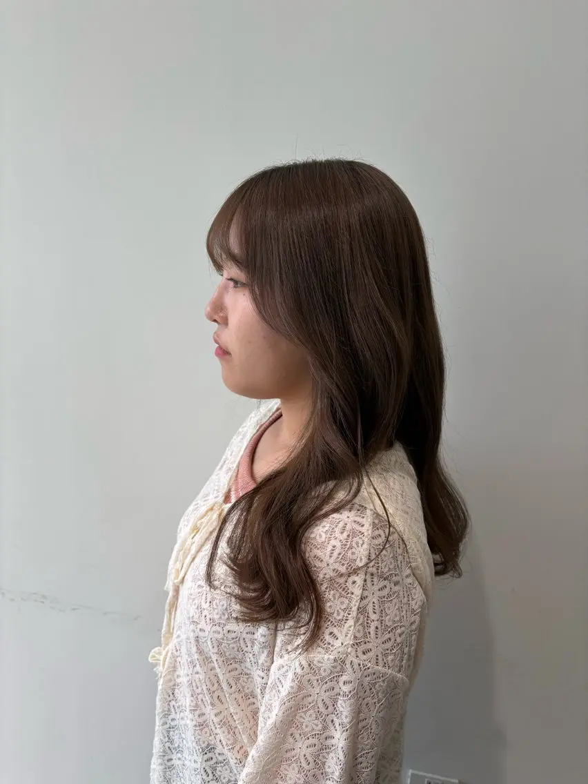 カラー ベージュカラー ブリーチ ヘアカラー 谷口 萌瑛のヘアスタイル