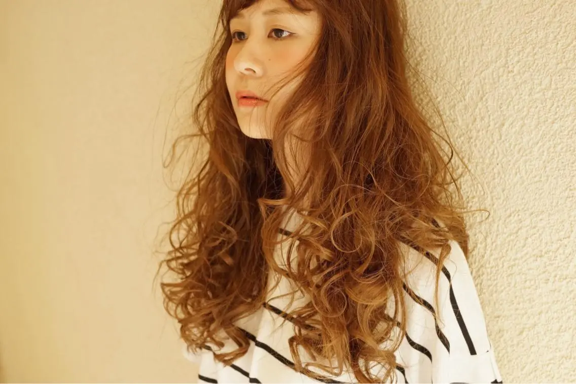 ロング ヘアアレンジ soins de MaLilyのヘアスタイル