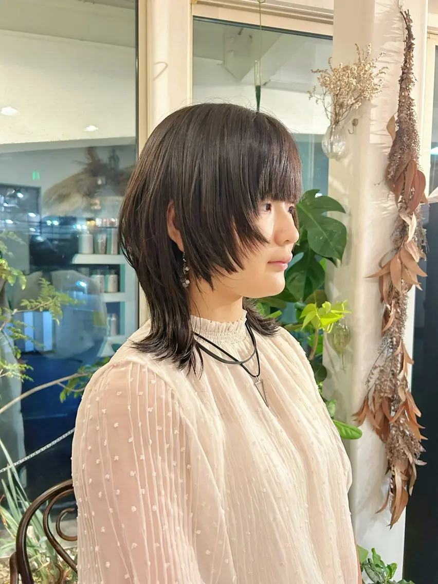 ロング ロング ウルフカット 谷澤 朋佳のヘアスタイル
