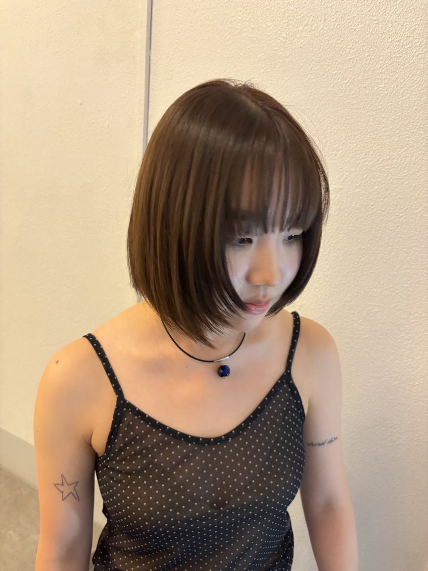 ミディアム 朝倉 南のヘアスタイル