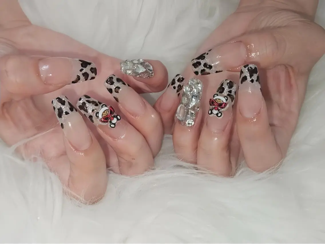 ネイル アートネイル 長さ出し ガーリー 韓国ネイル 持ち込み Rin Nail 新大久保店のネイルデザイン