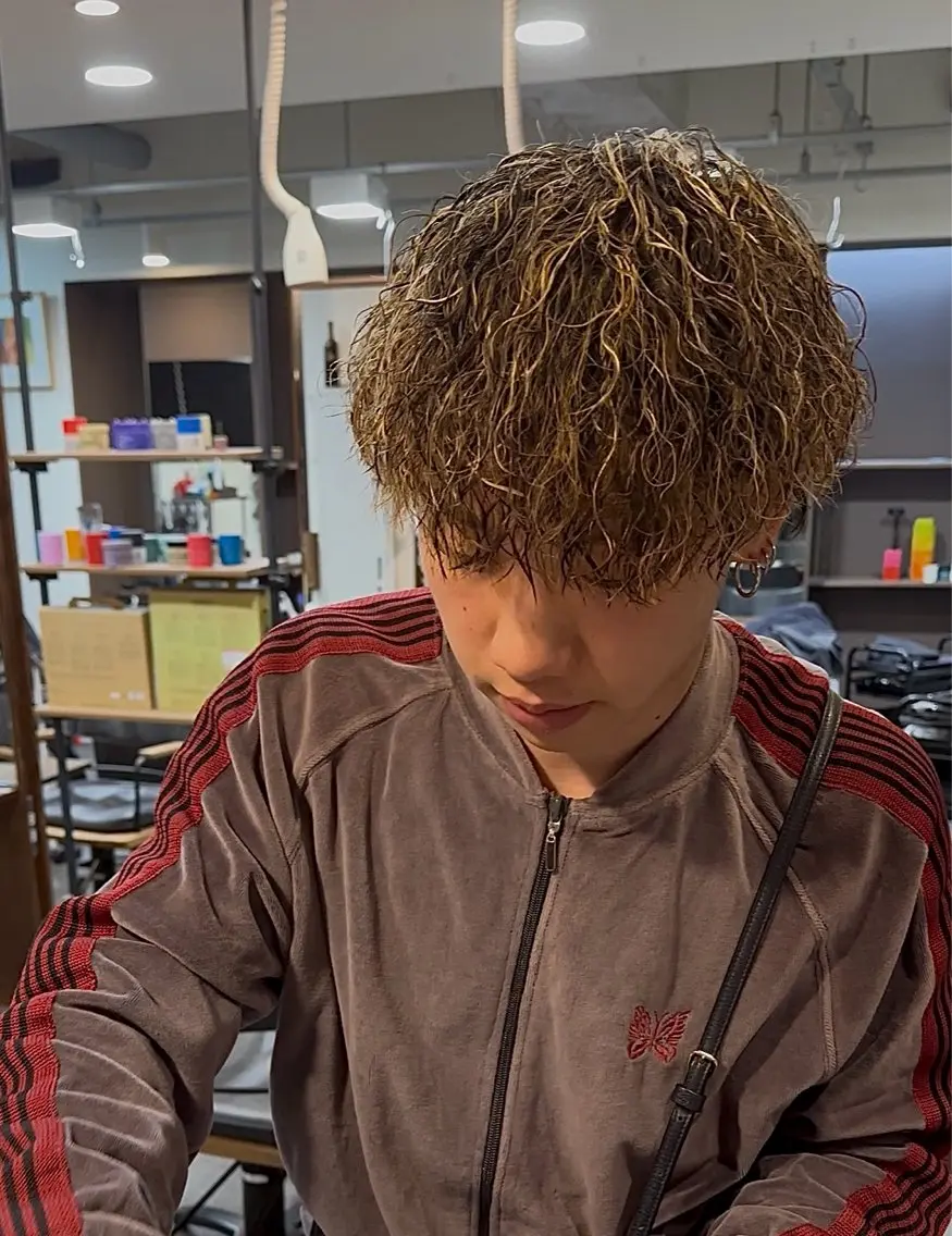 パーマ メンズ メンズメッシュ メンズパーマ カット ヘアカラー パーマ 年間2000名担当◎ パーマ職人/仲原佑樹のヘアスタイル