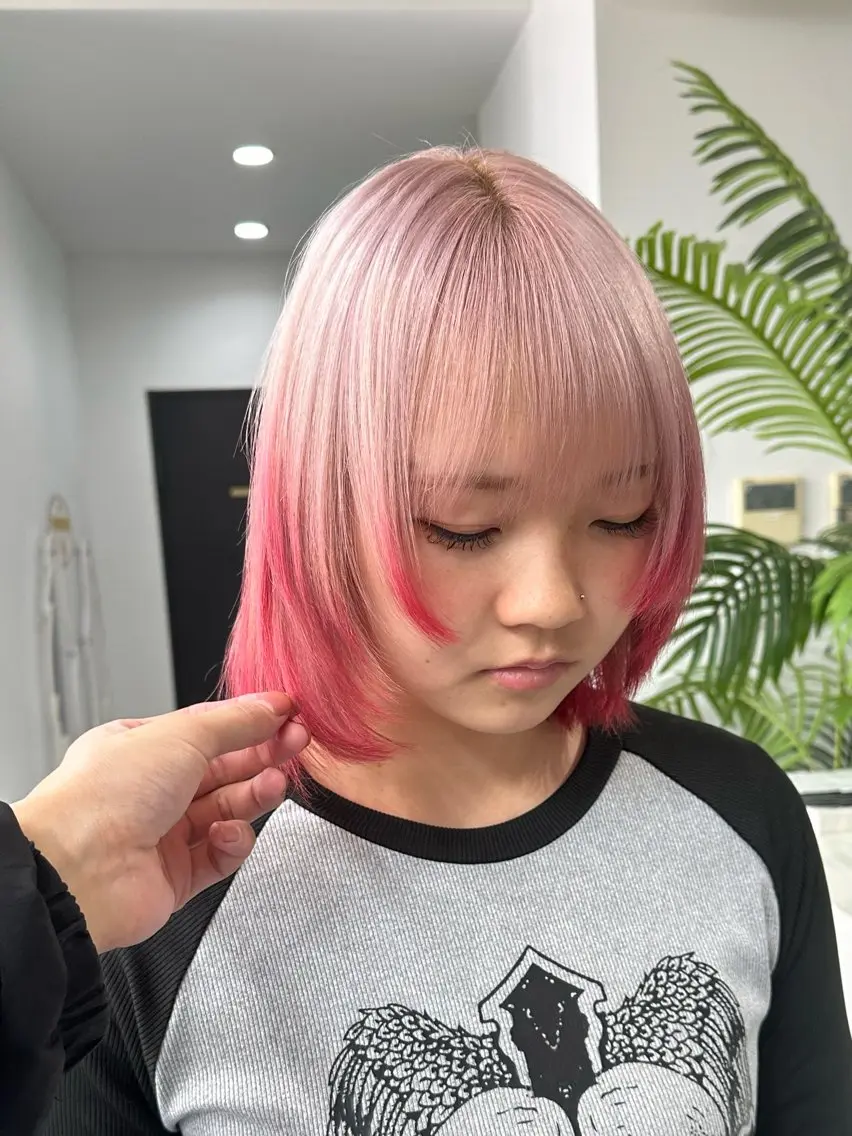 ミディアム ヘアカラー 韓国風　白髪ぼかし NAOTOのヘアスタイル