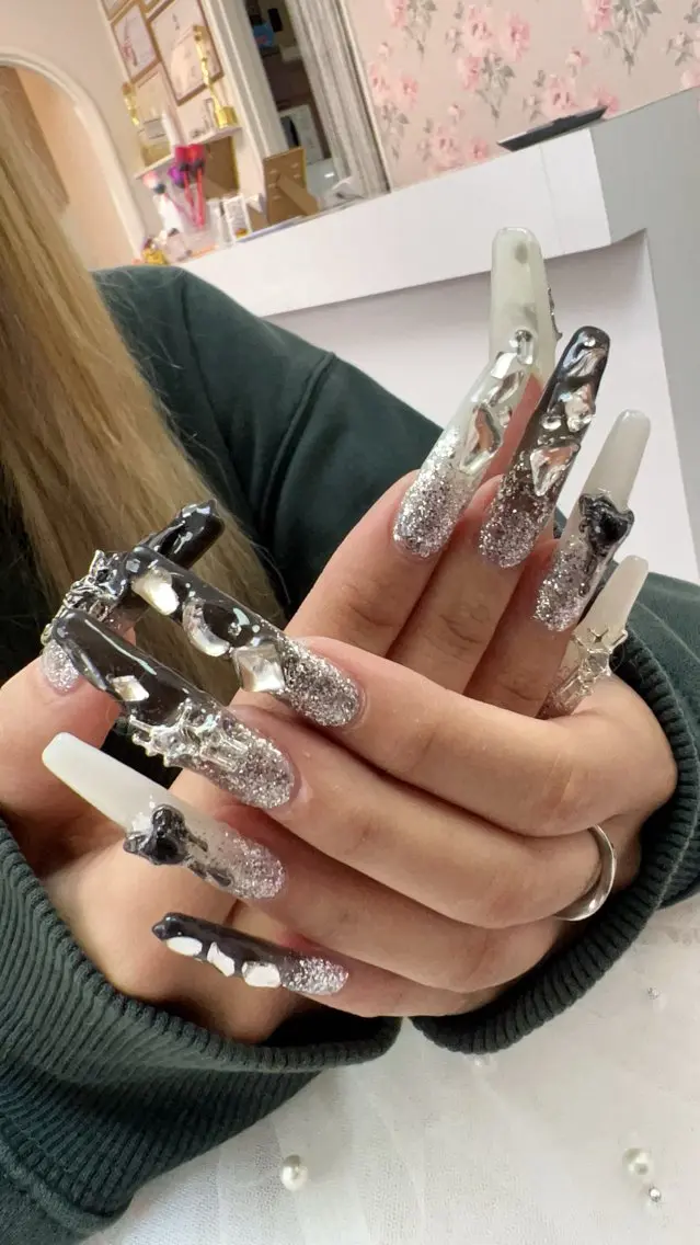 ネイル ロングネイル YK Rinのネイルデザイン