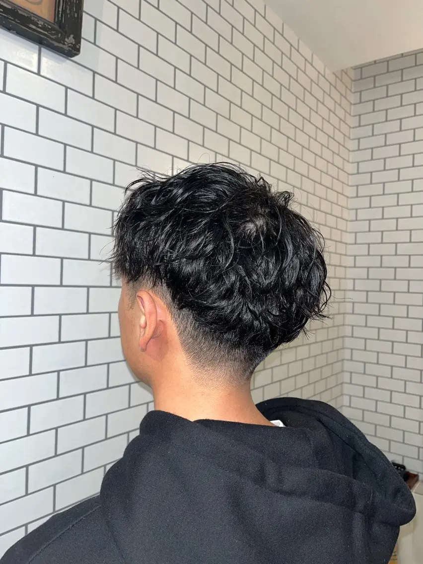 ミディアム ミディアムパーマ クボタ マコトのヘアスタイル