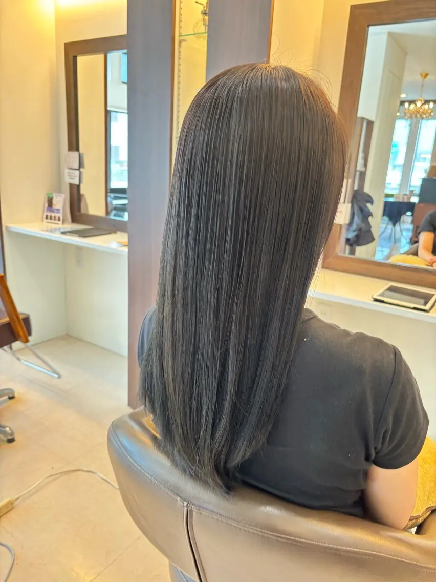 カラー ヘアカラー 山本 詩織のヘアスタイル
