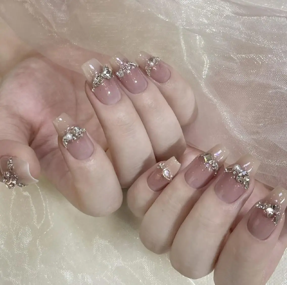 ネイル ハンドネイル ハンドケア 🍑 momo_nailのネイルデザイン