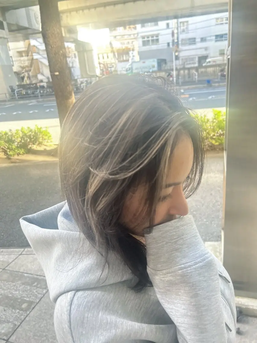 ミディアム ハイライト ヘアカラー レディースショート カットモデル募集🌟のヘアスタイル