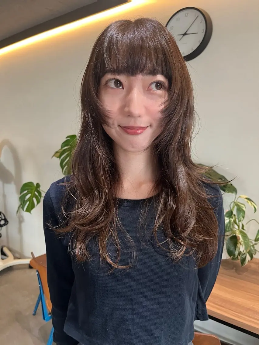 ロング 顔まわりレイヤー レイヤーカット ロング ウルフカット カット レイヤーカット\ウル フ　chinatsuのヘアスタイル