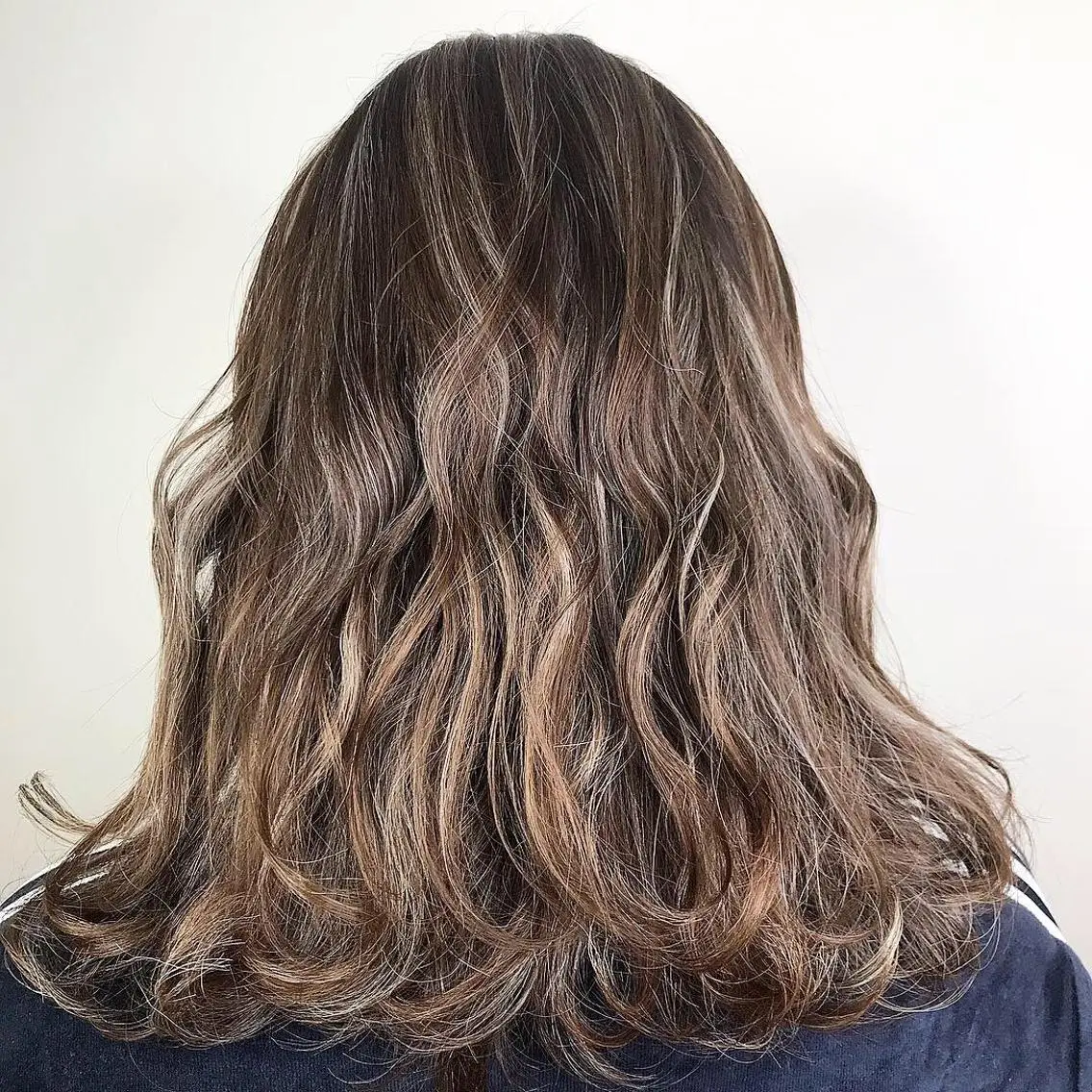 ミディアム カラー カット ヘアカラー トリートメント Lien 深井店のヘアスタイル