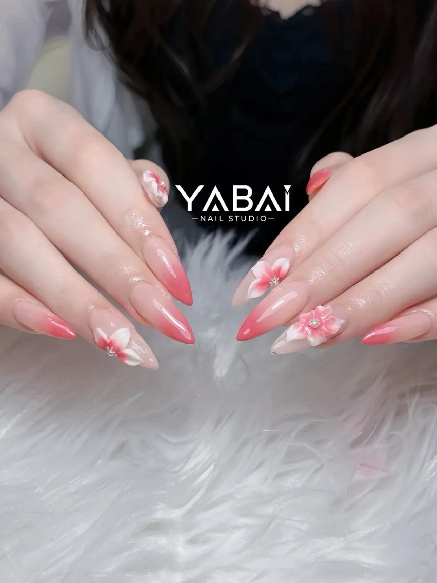 ネイル フラワーネイル グラデーション ピンク YABAI NailStudioのネイルデザイン