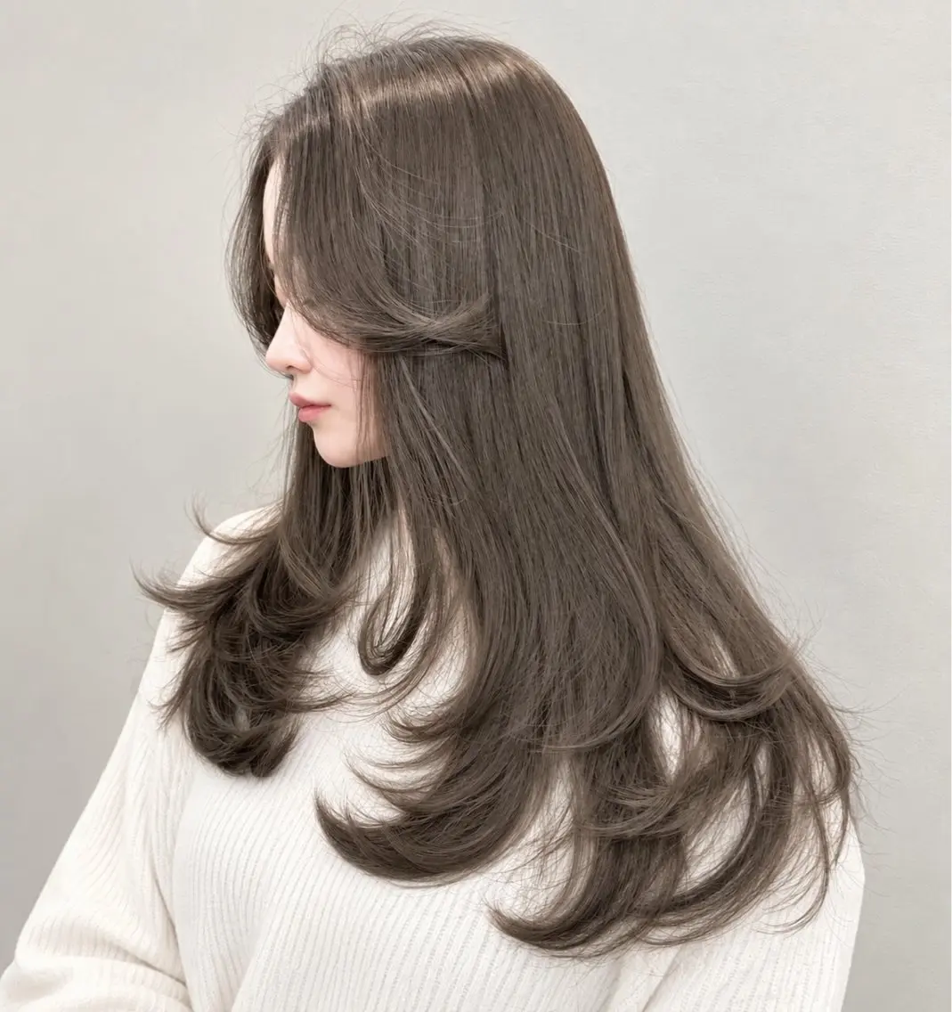 ロング カラー カット ヘアカラー トリートメント 🦋韓国風レイヤー/ 艶髪矯正🦋凛太郎のヘアスタイル