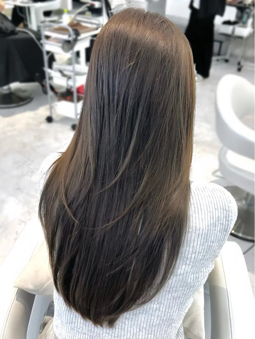 ロング アイスグレージュ カット ヘアカラー トリートメント ✨上品可愛い 垢抜けヘア/後藤✨のヘアスタイル