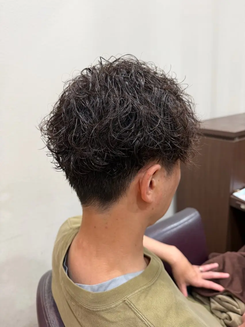 パーマ メンズ メンズパーマ ツイストスパイラルパーマ スパイラルパーマ 仲井 充のヘアスタイル