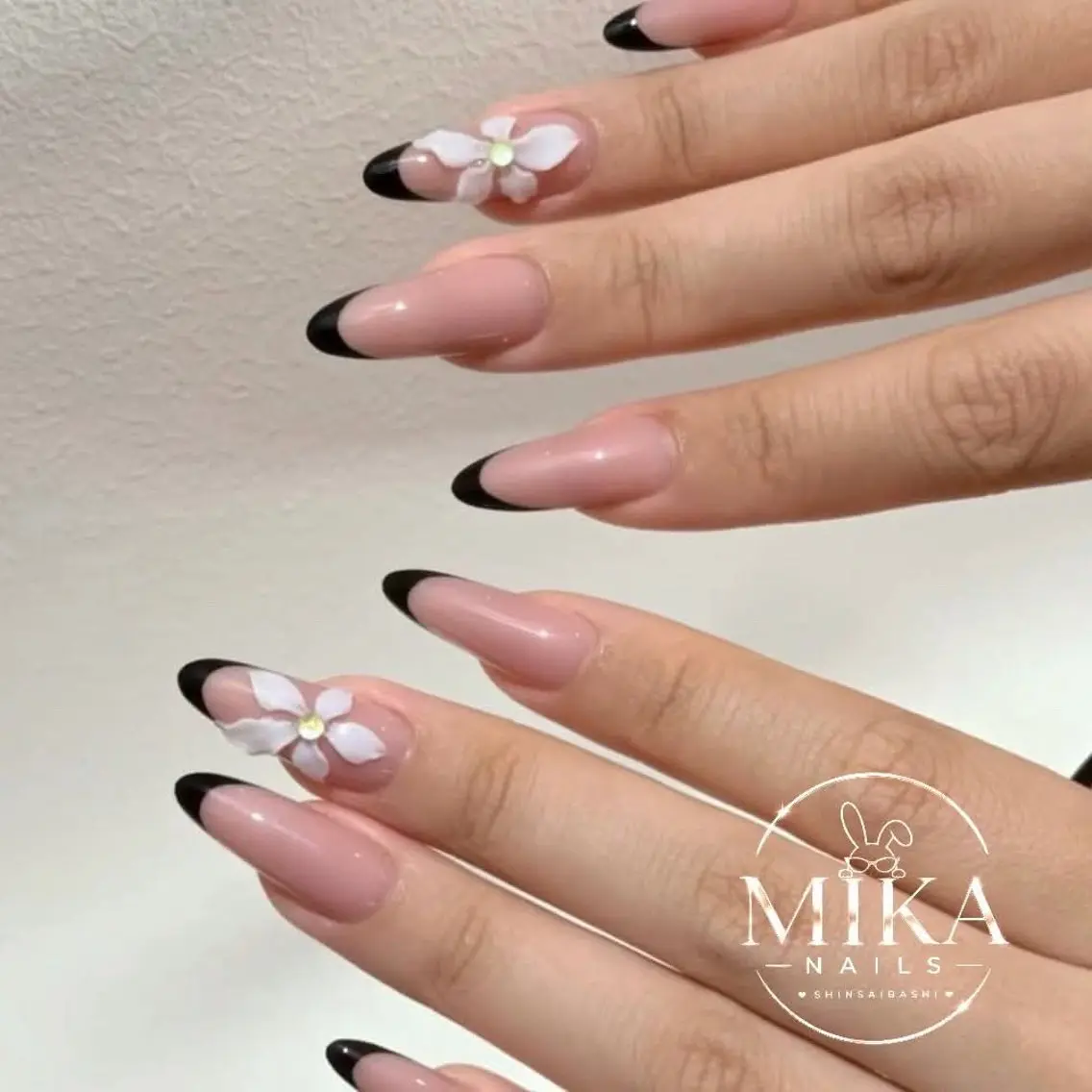 ネイル ハンドネイル フットネイル Rina Mika Nailsのネイルデザイン