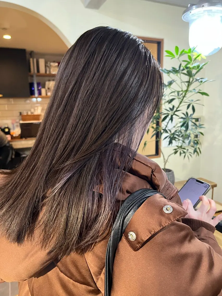 セミロング カラー 黒髪 ブリーチ ケアブリーチ デザインカラー イヤリングカラー カット ヘアカラー 薬院:今泉/上川美幸 ボブ/顔周りレイヤーのヘアスタイル