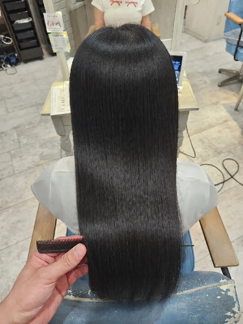 ロング カラー 顔まわりレイヤー 顔周りカット 髪質改善 韓国風ヘア レイヤーカット カット ヘアカラー トリートメント レイヤー×艶髪特化 代表 西村功平のヘアスタイル