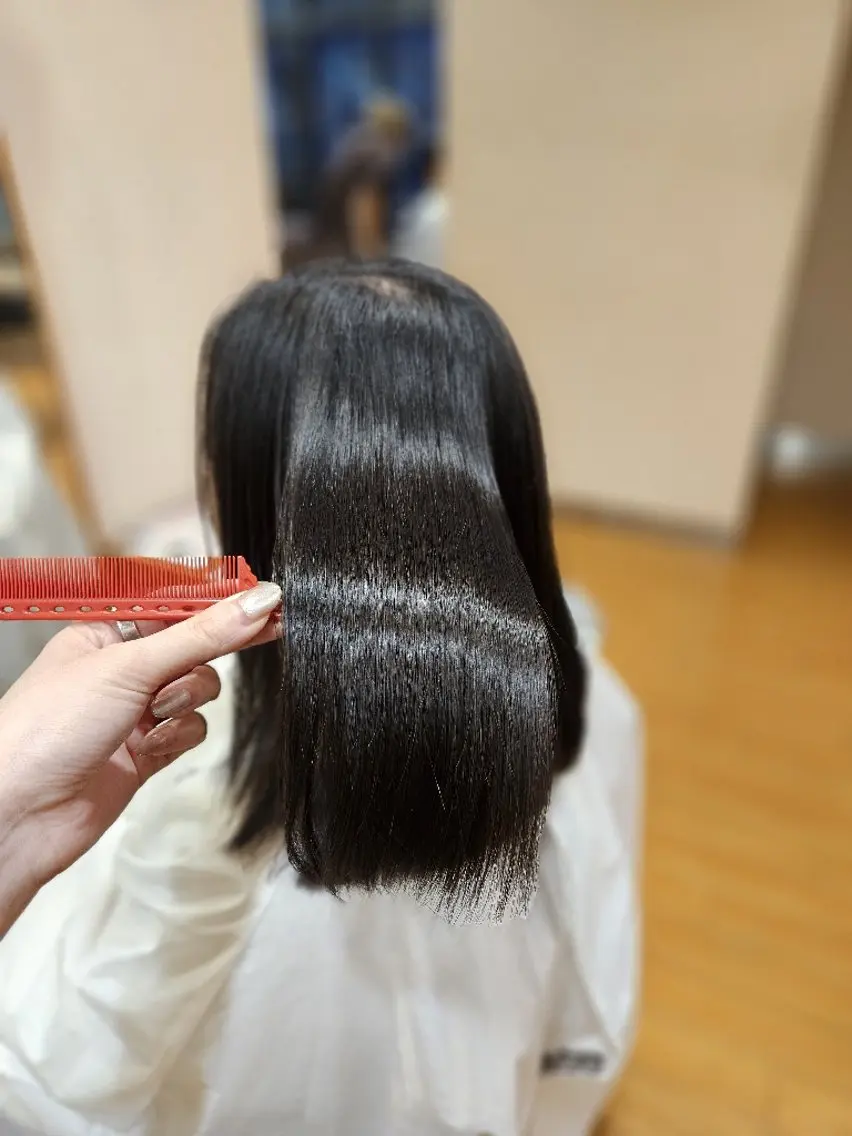 ミディアム 髪質改善/白髪ぼかし SHIONのヘアスタイル
