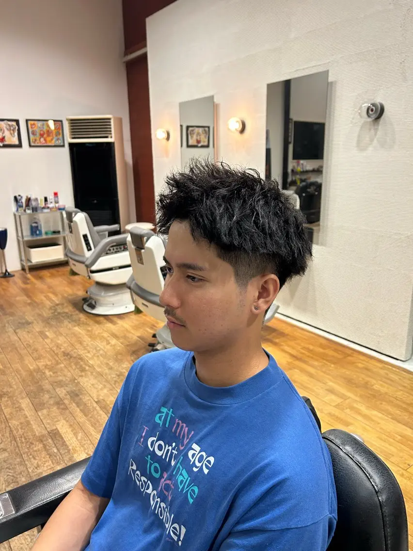 メンズ メンズパーマ カット ONECLIPZ 兼子　啓のヘアスタイル