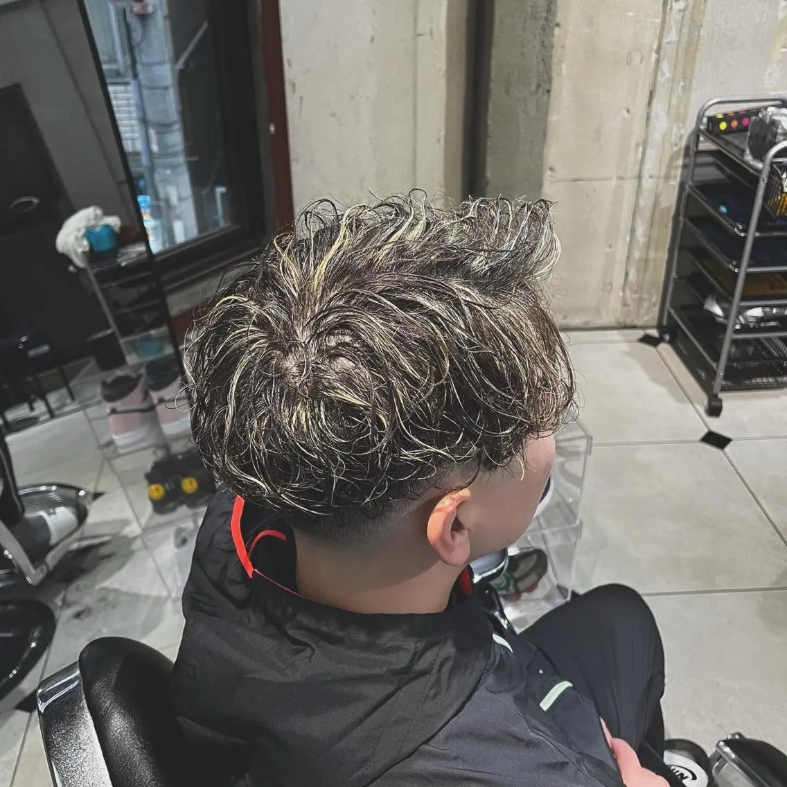 💈《minimo特別価格》💈シャンブロ、スタイリング込《デザインカット&ハイライトorメッシュ》の写真