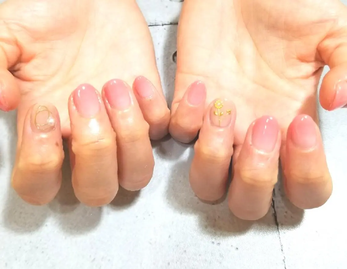 ネイル シンプルネイル nijiiro🌈 サトウのネイルデザイン