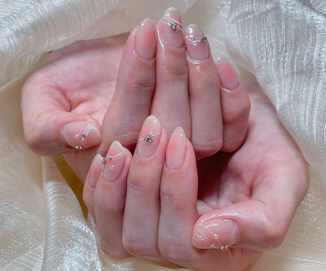 ネイル チークネイル ワンホンネイル 💫ゆか_ Nailartistのネイルデザイン