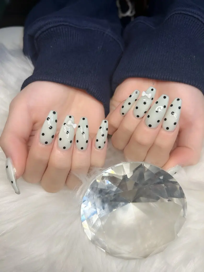 ネイル アートネイル オーロラネイル チークネイル 長さ出し フットネイル Chan nailsのネイルデザイン