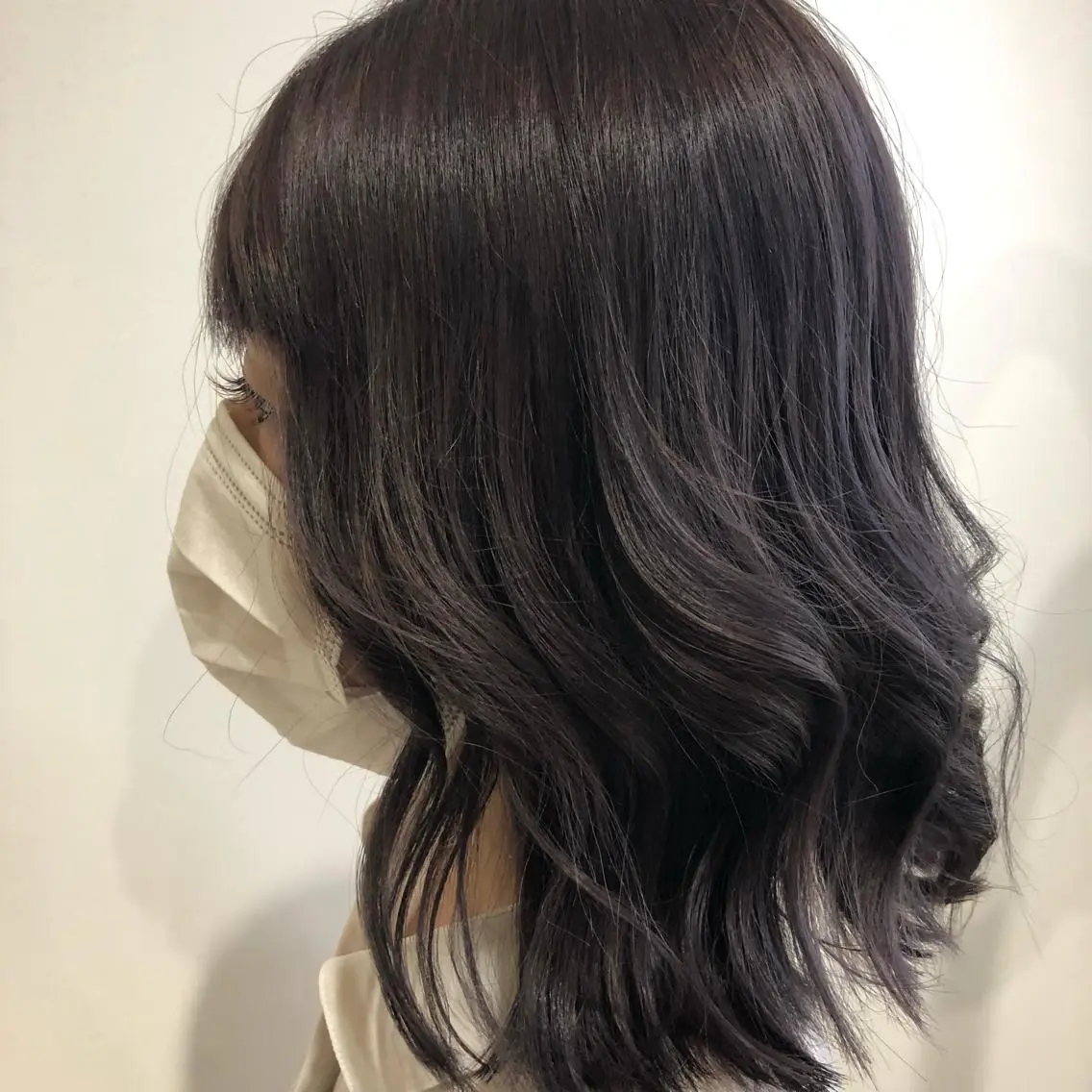 ミディアム カラー ダブルカラー グレージュ ラベンダーカラー ラベンダーグレージュ ラベンダーグレー カット ヘアカラー 玉城 和磨のヘアスタイル