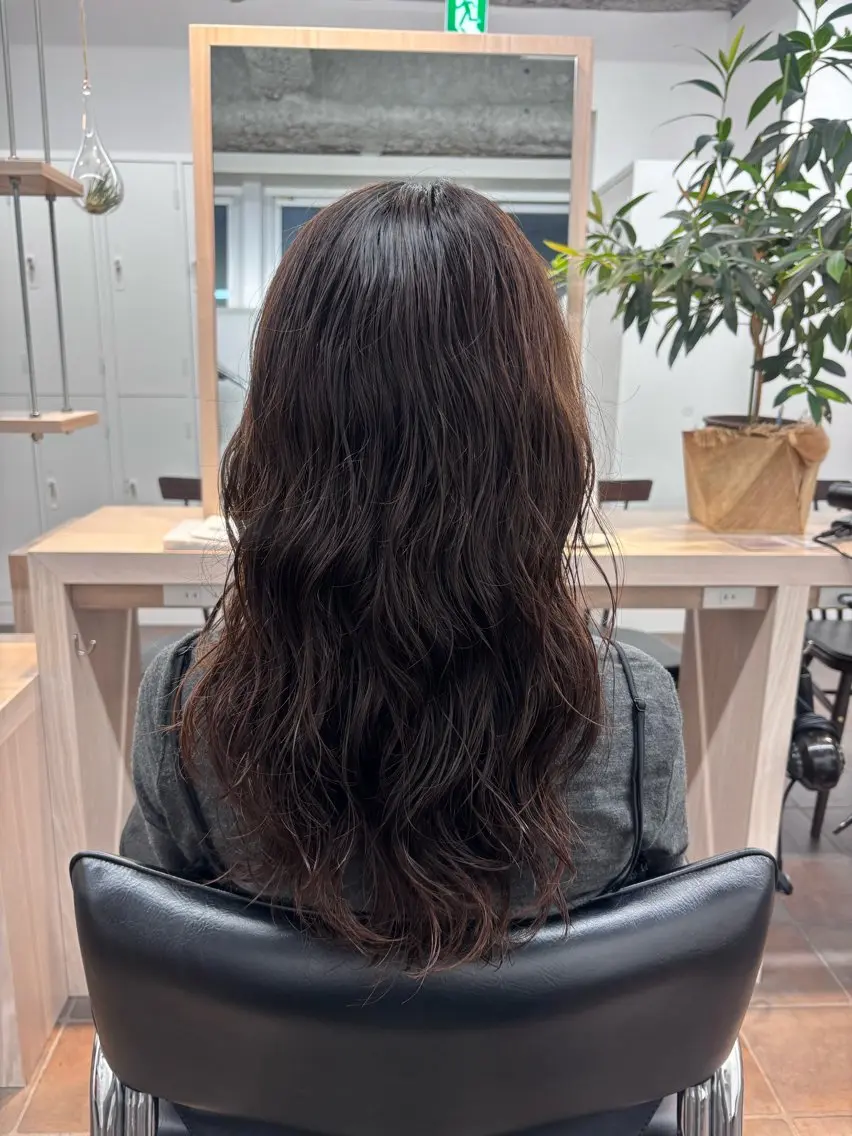 ロング パーマ ロング カット パーマ トリートメント レイヤーパーマ/ かどたはるなのヘアスタイル