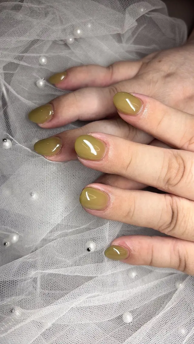 ネイル グリーン ワンカラーネイル ハンドネイル happiness nailのネイルデザイン