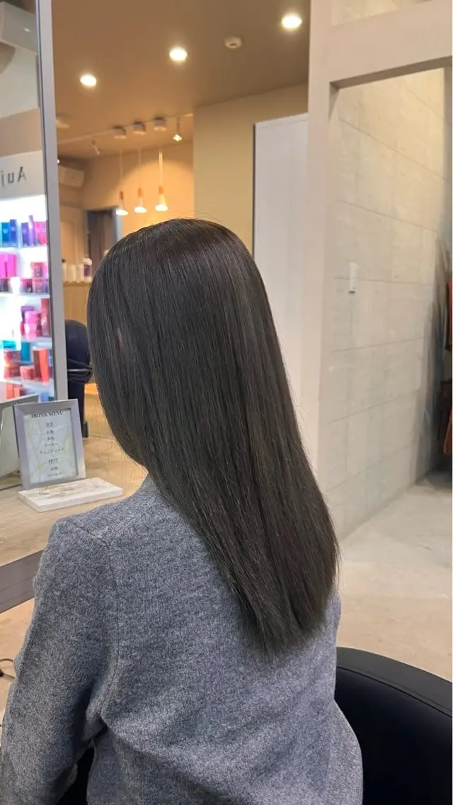 カラー ヘアカラー Lia taichiのヘアスタイル