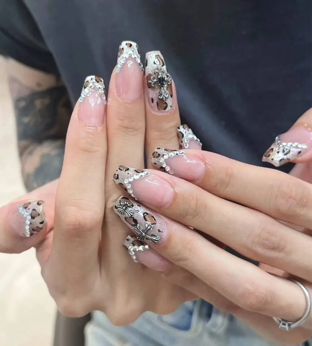 ネイル アニマル柄 アートネイル フラワーネイル フットネイル ジェルネイル Babarla nailのネイルデザイン