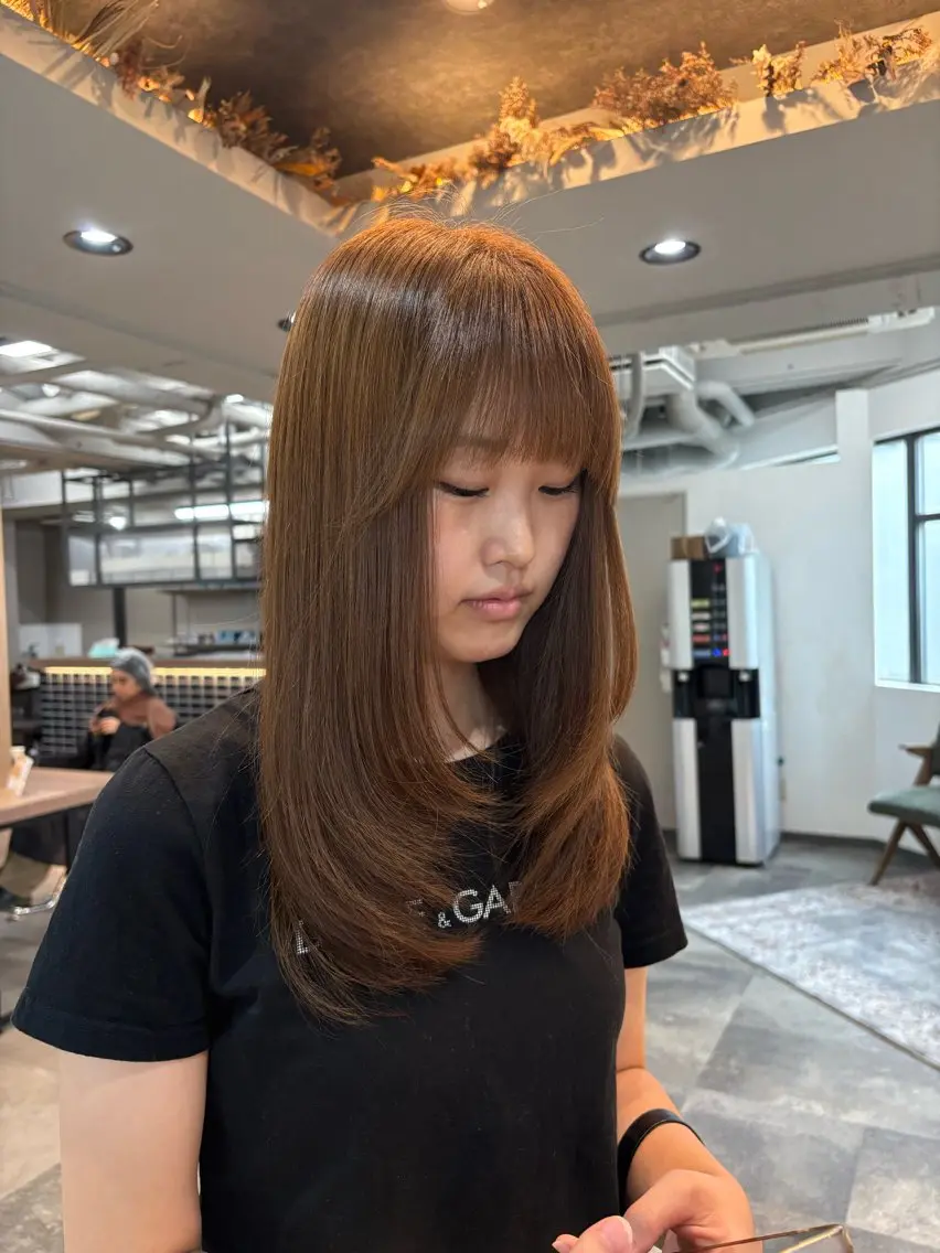 セミロング カット ヘアカラー 🌺艶ハイトーン/深 みカラー/Noa🌺のヘアスタイル
