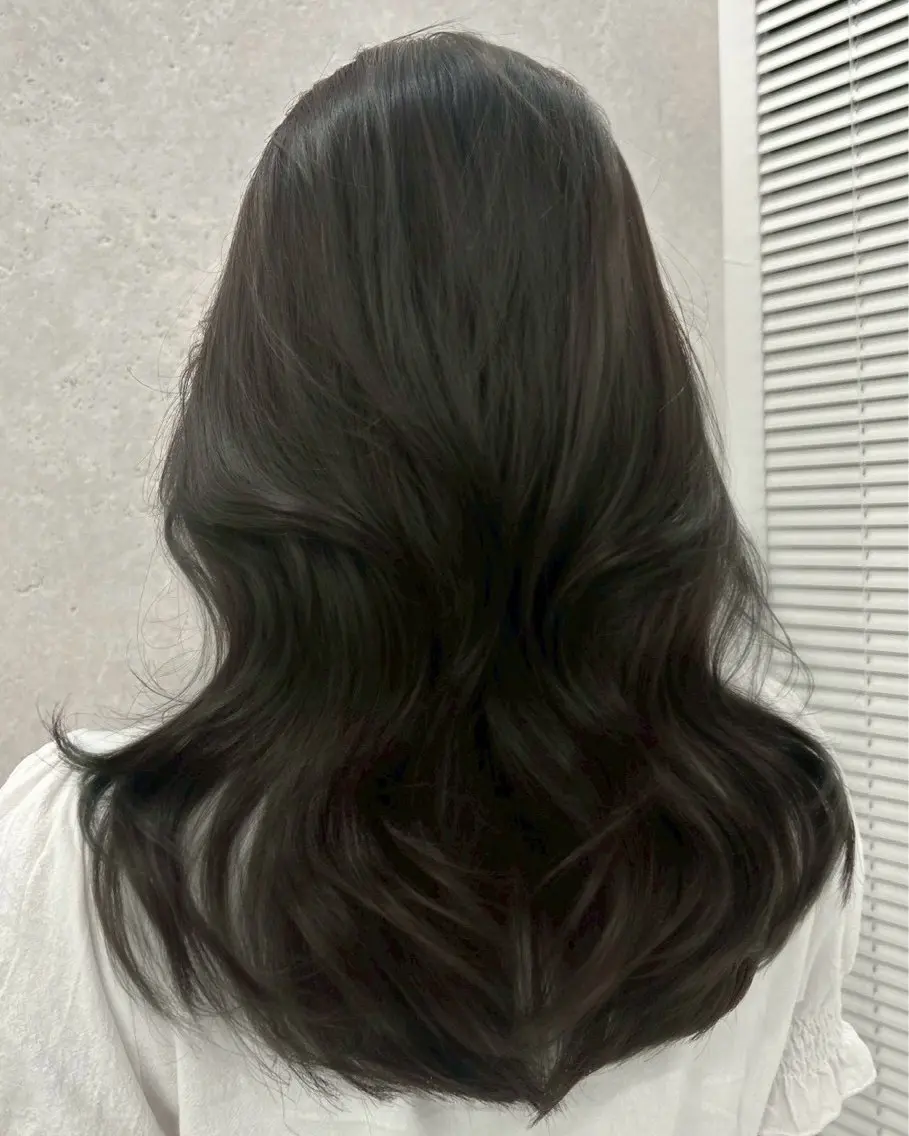 ロング ヘアカラー トリートメント 越智 海斗のヘアスタイル