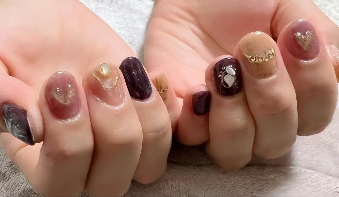 ネイル t. yoshizawaのネイルデザイン