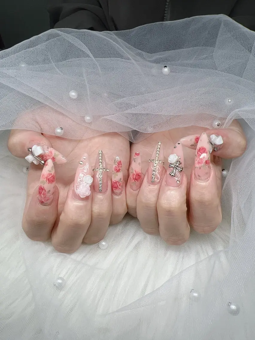 ネイル ハンドネイル Lee Nails チップ長さだし専門店のネイルデザイン